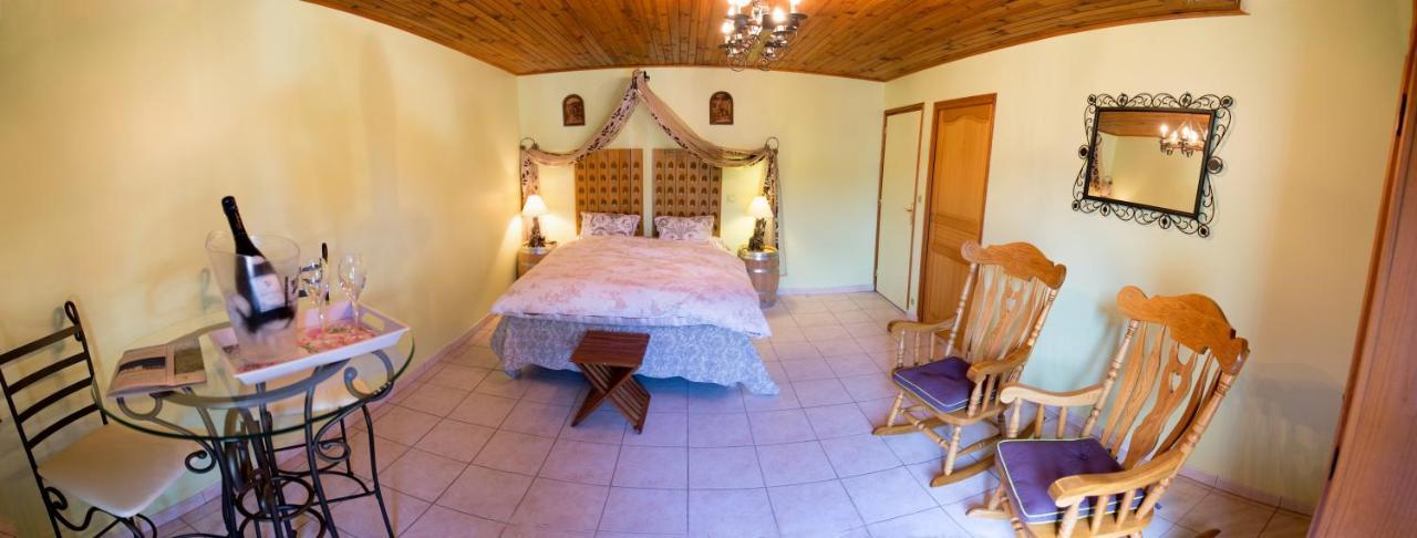 Domaine Bacchus Bed & Breakfast Reuil-sur-Marne Bagian luar foto